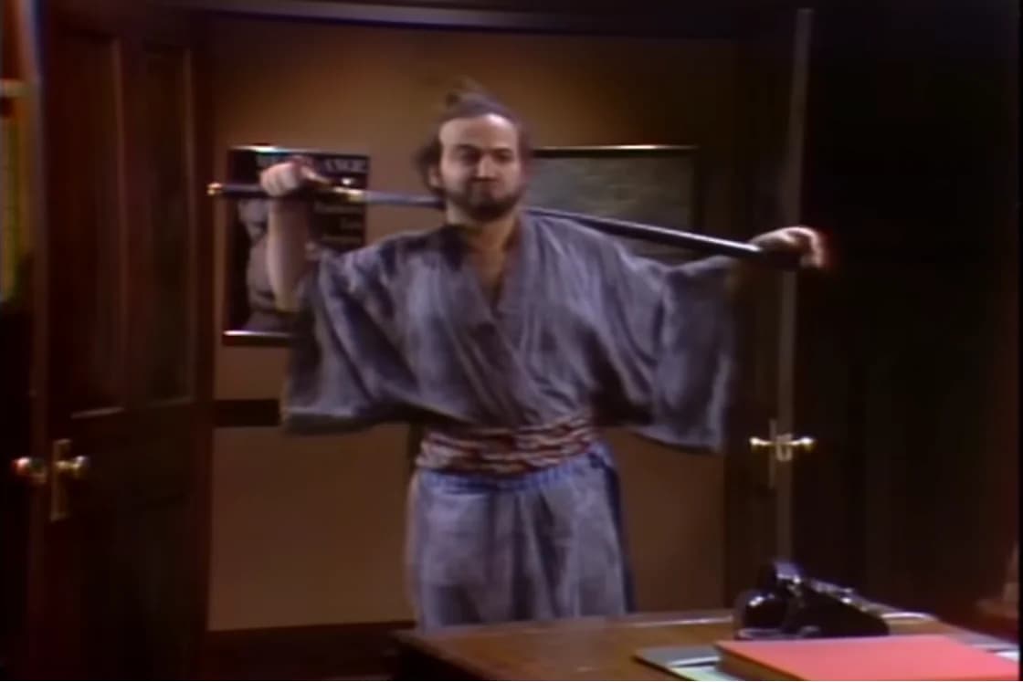 loi.JOHN BELUSHI TURNED A HITMAN INTO PURE COMEDY!